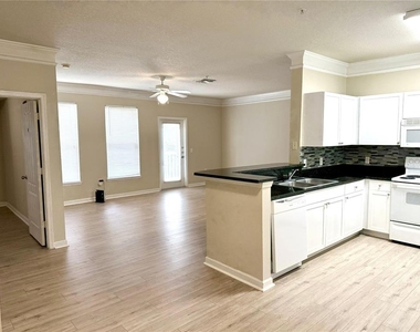 8842 Villa View Circle - Photo Thumbnail 4