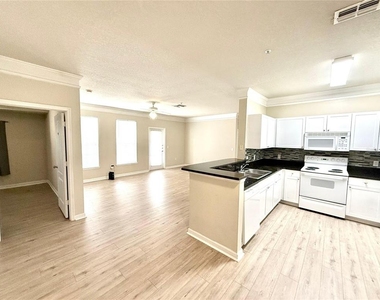 8842 Villa View Circle - Photo Thumbnail 19