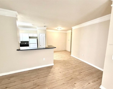 8842 Villa View Circle - Photo Thumbnail 7