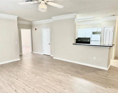 8842 Villa View Circle - Photo Thumbnail 8