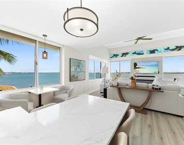 5153 Isla Key Boulevard S - Photo Thumbnail 4