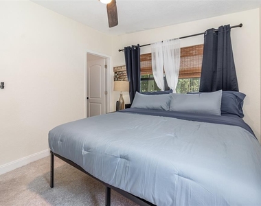 2721 E Marks Street - Photo Thumbnail 14