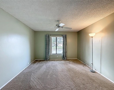 826 Sky Pine Way - Photo Thumbnail 7