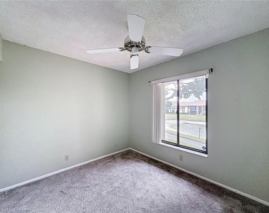 826 Sky Pine Way - Photo Thumbnail 12