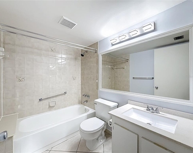 826 Sky Pine Way - Photo Thumbnail 17