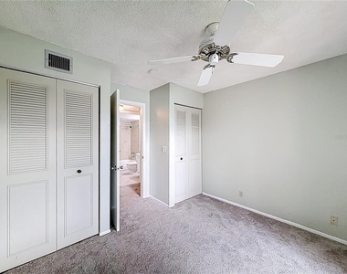 826 Sky Pine Way - Photo Thumbnail 16