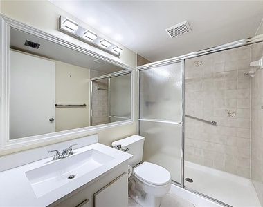 826 Sky Pine Way - Photo Thumbnail 11