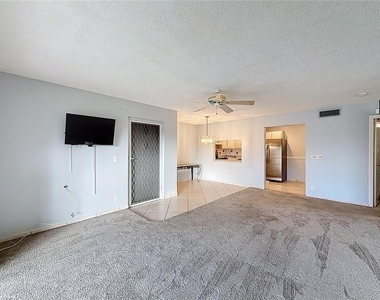 826 Sky Pine Way - Photo Thumbnail 36