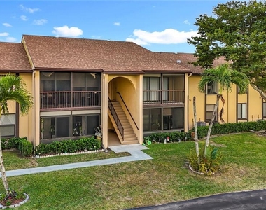 826 Sky Pine Way - Photo Thumbnail 3