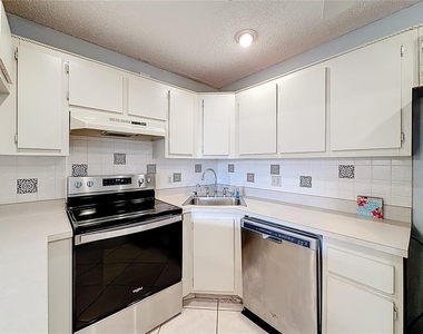 826 Sky Pine Way - Photo Thumbnail 49