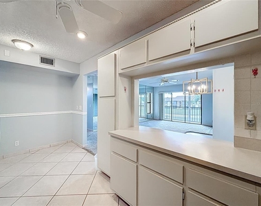 826 Sky Pine Way - Photo Thumbnail 6