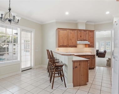 9648 Bryanston Drive - Photo Thumbnail 8