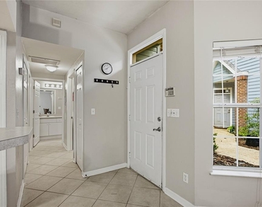 4945 Nw 1st Place - Photo Thumbnail 3