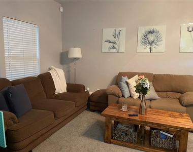 4945 Nw 1st Place - Photo Thumbnail 2