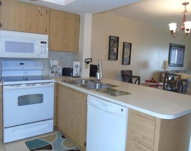 12538 Sw Kingsway Circle - Photo Thumbnail 3