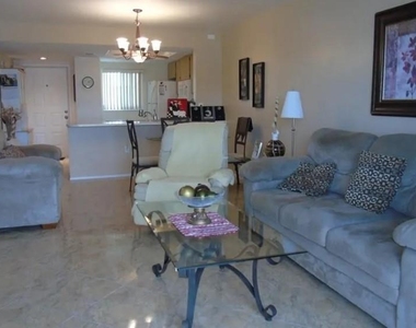 12538 Sw Kingsway Circle - Photo Thumbnail 8