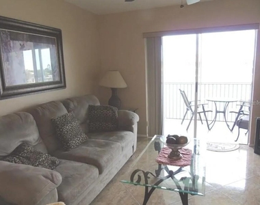 12538 Sw Kingsway Circle - Photo Thumbnail 7