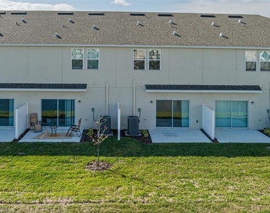 11720 Glenside Terrace - Photo Thumbnail 24