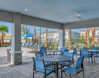 11720 Glenside Terrace - Photo Thumbnail 27