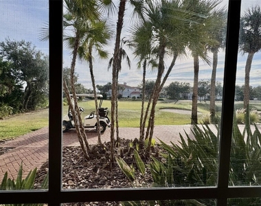 9411 Discovery Terrace - Photo Thumbnail 6