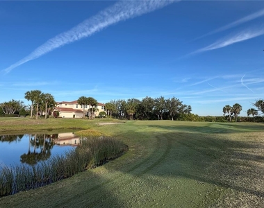 9411 Discovery Terrace - Photo Thumbnail 11