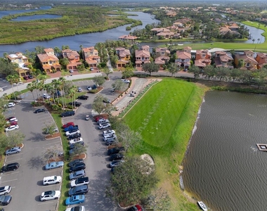 9411 Discovery Terrace - Photo Thumbnail 44