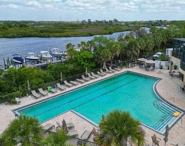 9411 Discovery Terrace - Photo Thumbnail 37