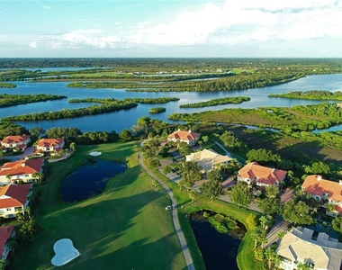 9411 Discovery Terrace - Photo Thumbnail 26