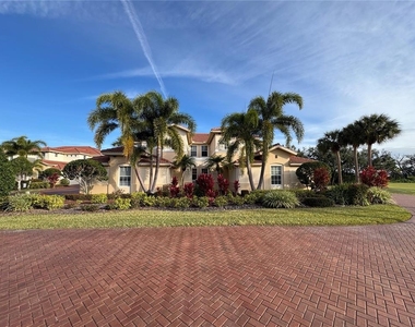 9411 Discovery Terrace - Photo Thumbnail 10