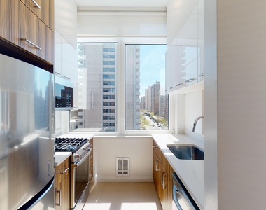 775 Columbus Ave - Photo Thumbnail 1