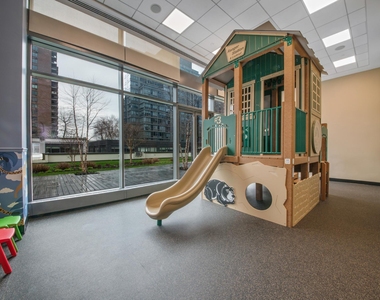 775 Columbus Ave - Photo Thumbnail 45
