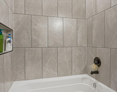 244 Farnborough Street - Photo Thumbnail 20