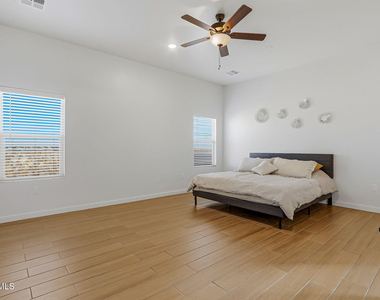 244 Farnborough Street - Photo Thumbnail 28