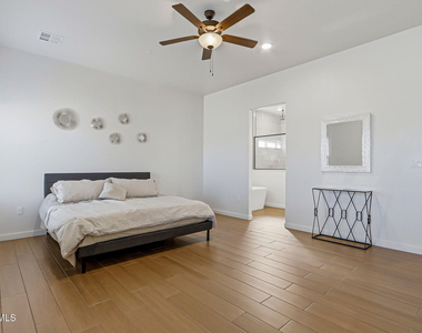 244 Farnborough Street - Photo Thumbnail 29