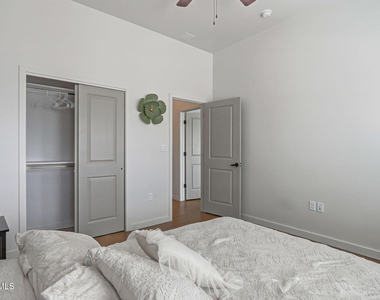 244 Farnborough Street - Photo Thumbnail 27