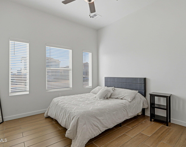 244 Farnborough Street - Photo Thumbnail 26