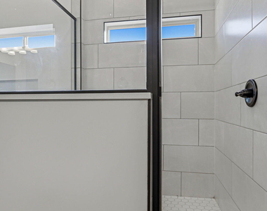 244 Farnborough Street - Photo Thumbnail 33