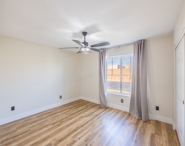 8217 Cabin Springs Avenue - Photo Thumbnail 31