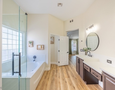 8217 Cabin Springs Avenue - Photo Thumbnail 21