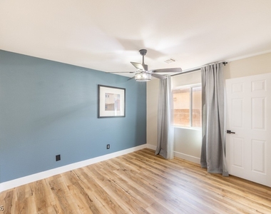 8217 Cabin Springs Avenue - Photo Thumbnail 28
