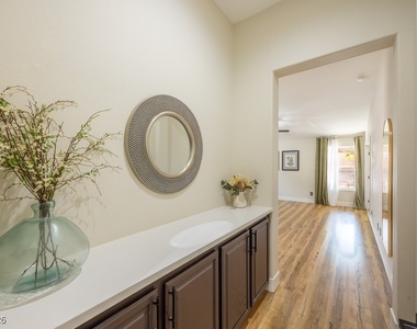 8217 Cabin Springs Avenue - Photo Thumbnail 16