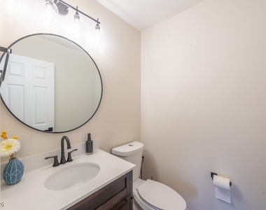 8217 Cabin Springs Avenue - Photo Thumbnail 27