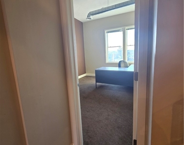 807-13 N Salina Street - Photo Thumbnail 5