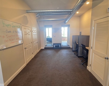 807-13 N Salina Street - Photo Thumbnail 1