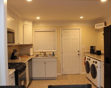 1260 Woodland Avenue - Photo Thumbnail 7