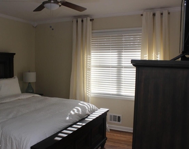1260 Woodland Avenue - Photo Thumbnail 11