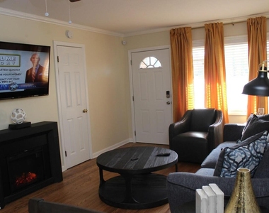 1260 Woodland Avenue - Photo Thumbnail 5