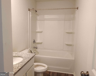 522 Pemberton Street - Photo Thumbnail 12