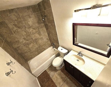 724 Bluebonnet Drive - Photo Thumbnail 21
