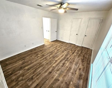 724 Bluebonnet Drive - Photo Thumbnail 11
